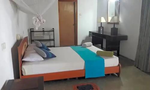 Hikkaduwa Sea Front - 48