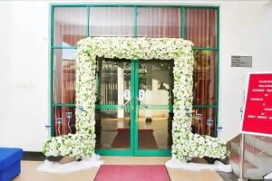 Night Station Hotel, Wadduwa