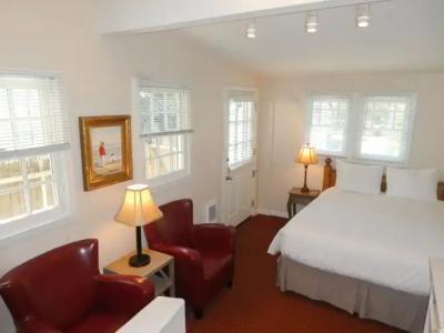Briarwood Inn - 115