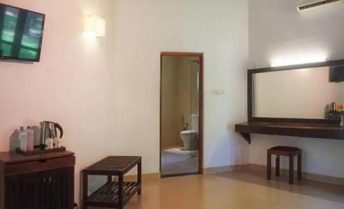 Saunter Paradise - 2