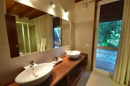 Occidental Paradise - 38