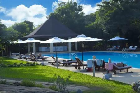 Occidental Paradise - 17