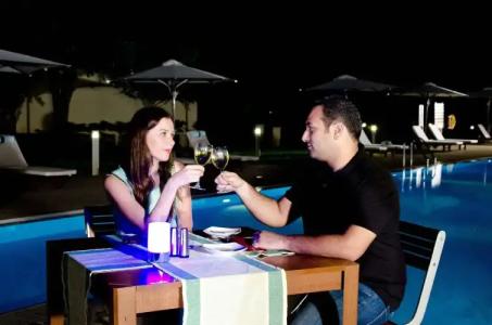 Occidental Paradise - 25