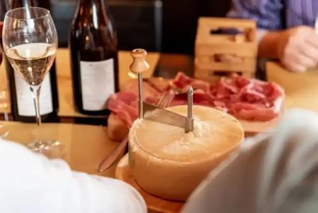 la Pietra Restaurant - 9