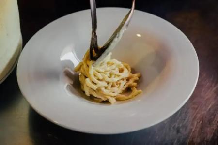 la Pietra Restaurant - 10