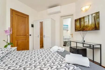 la Pietra Restaurant - 30