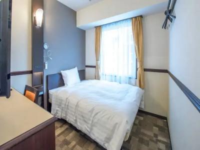 Toyoko Inn Hokkaido Sapporo Susukino Junction - 2