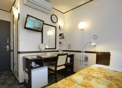 Toyoko Inn Hokkaido Sapporo-Eki Minami-Guchi - 3