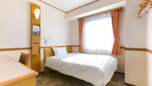 Toyoko Inn Hokkaido Sapporo-Eki Minami-Guchi - 69