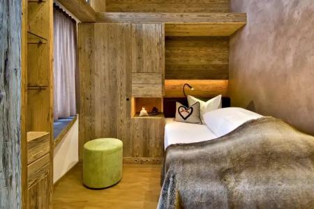 PETE - Alpine Boutique - 12