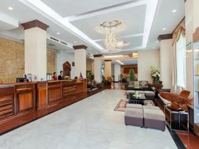 Green Palace - 1