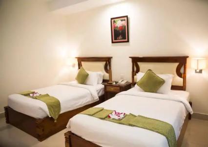 Green Palace - 2