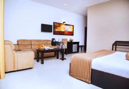 The Full Moon Katunayake - 2