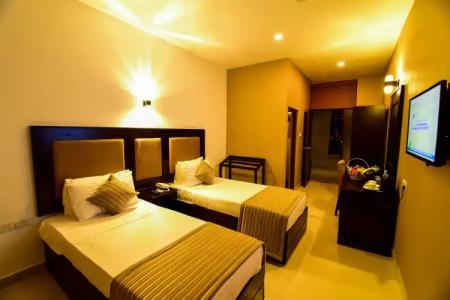 The Full Moon Katunayake - 4