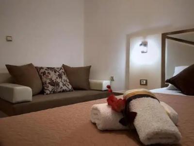 Blue Star Apartments - 90