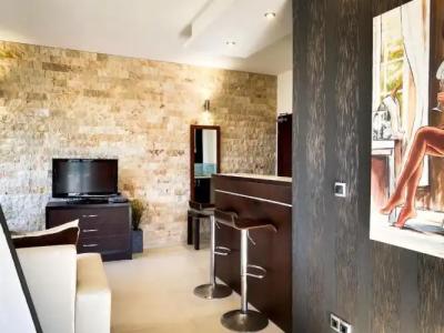 Residence Apartments - 84