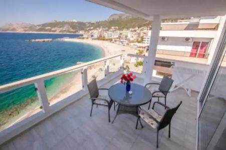 Apartments Bravo - 0