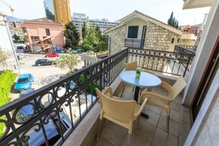 Lucic Rooms & Suites - 14