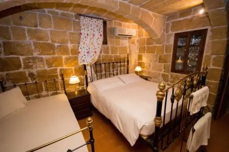 The Burrow Guest House - 175