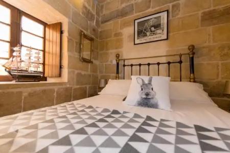 The Burrow Guest House - 102