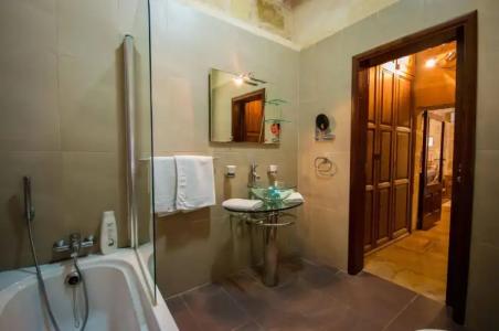 The Burrow Guest House - 35