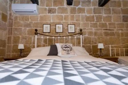 The Burrow Guest House - 138