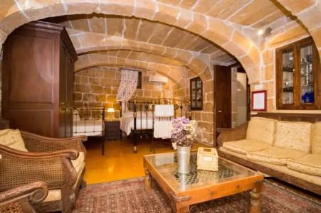 The Burrow Guest House - 174