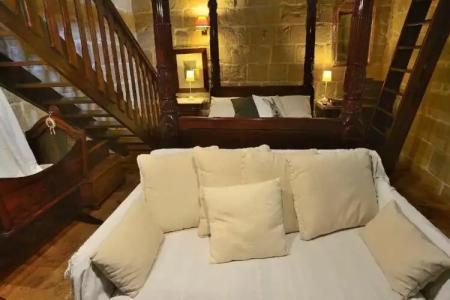 The Burrow Guest House - 185