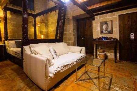 The Burrow Guest House - 179