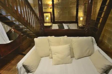 The Burrow Guest House - 157