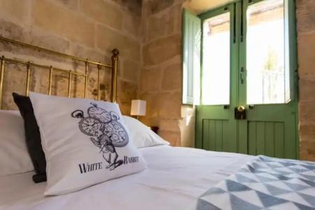 The Burrow Guest House - 56