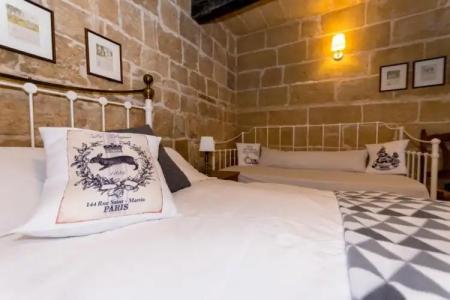 The Burrow Guest House - 137