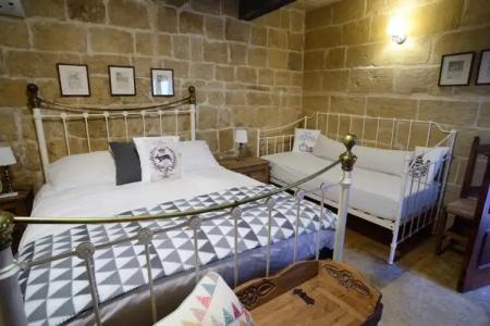 The Burrow Guest House - 130