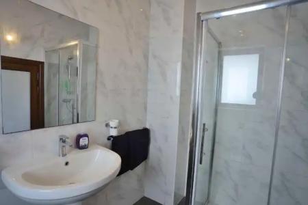 The Burrow Guest House - 109