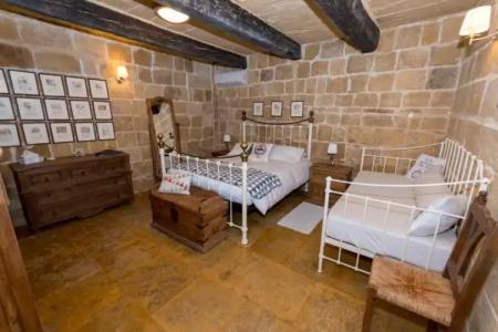 The Burrow Guest House - 144