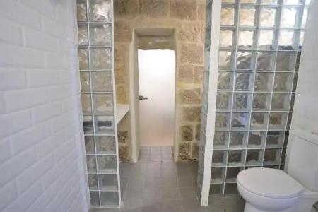 The Burrow Guest House - 164