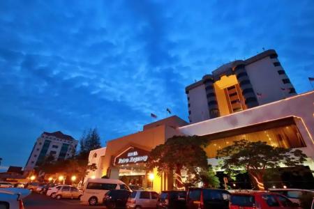 The Putra Regency - 17