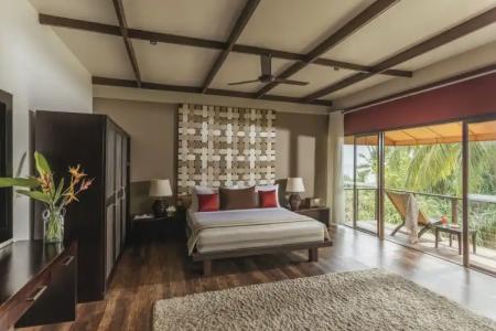 Uga Bay - Pasikuda - 80