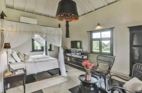 Elevated Villa Overlooking Tranquil Koggala Lake - 65