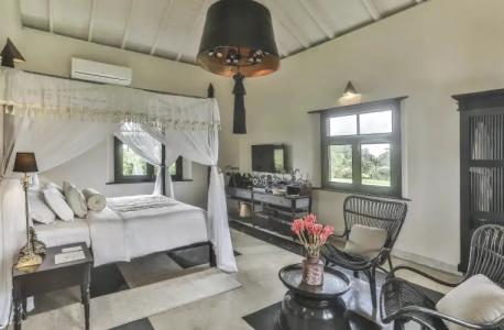 Elevated Villa Overlooking Tranquil Koggala Lake - 38