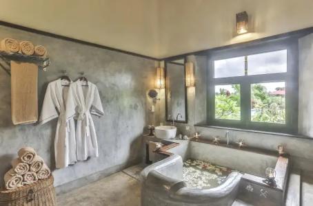 Elevated Villa Overlooking Tranquil Koggala Lake - 49