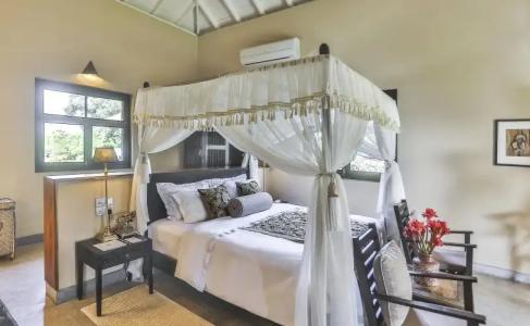 Elevated Villa Overlooking Tranquil Koggala Lake - 44