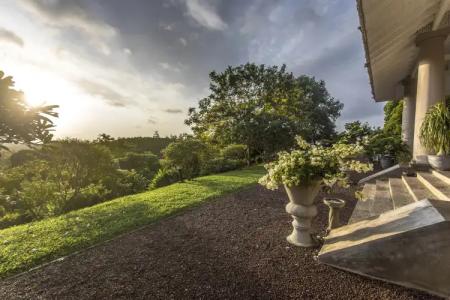 Elevated Villa Overlooking Tranquil Koggala Lake - 27