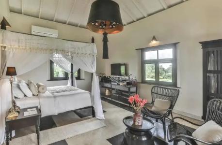 Elevated Villa Overlooking Tranquil Koggala Lake - 50