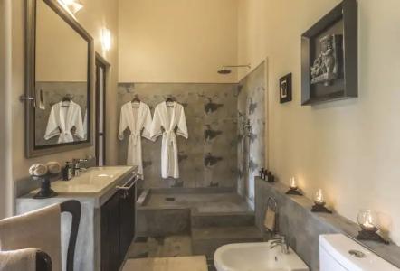 Elevated Villa Overlooking Tranquil Koggala Lake - 43