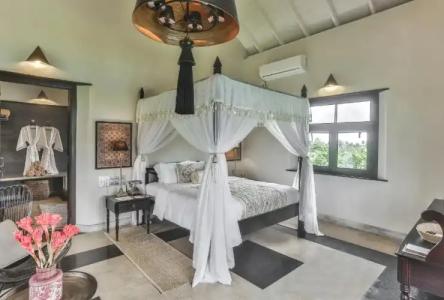 Elevated Villa Overlooking Tranquil Koggala Lake - 68