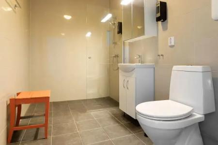 Eliassen Rorbuer - 100