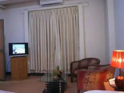 Rosebud & Resort - 14