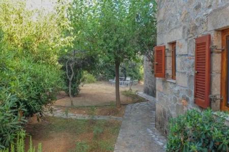 Maniatiko Village - 4