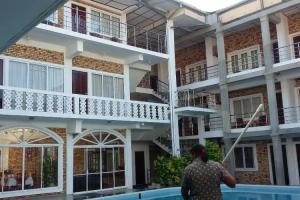 Oasis Beach Resort, Negombo